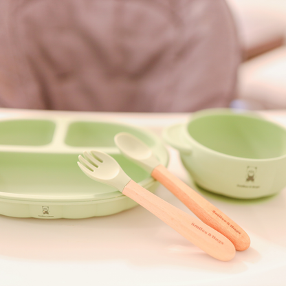 Smiles & Hugs 7-Piece Silicone Baby Feeding Set – 100% Food-Grade, BPA-Free & Dishwasher Safe